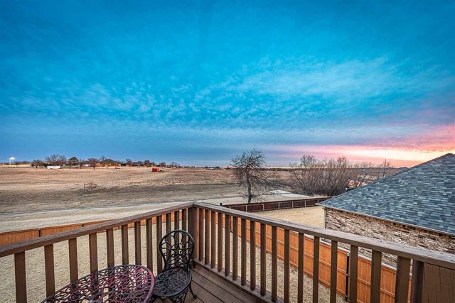 1129 NE Scissortail Dr, Lawton, OK 73507