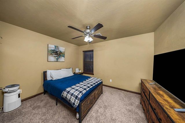 1129 NE Scissortail Dr, Lawton, OK 73507