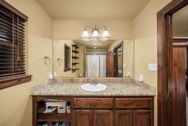 1129 NE Scissortail Dr, Lawton, OK 73507