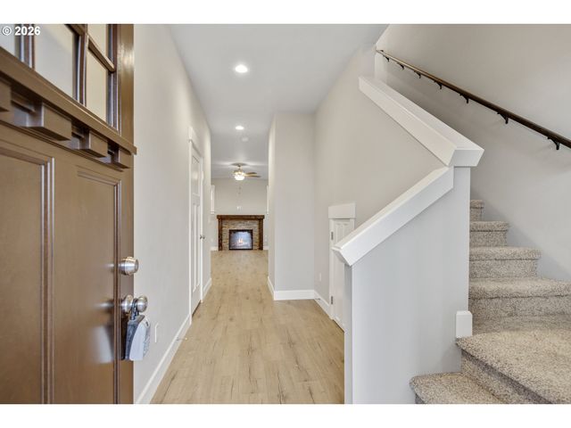 1729 Ne CASCADIA RIDGE Dr, Estacada, OR 97023