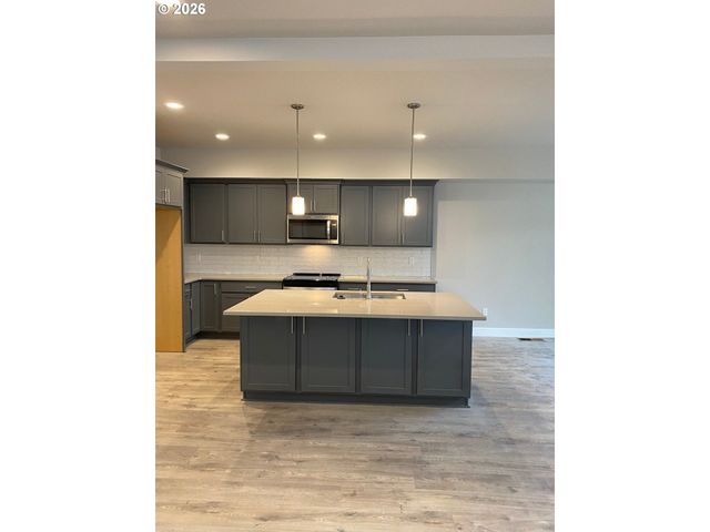 1729 Ne CASCADIA RIDGE Dr, Estacada, OR 97023