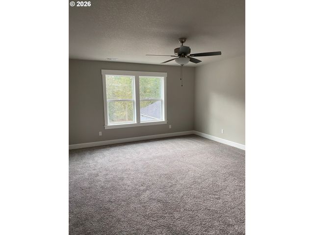 1729 Ne CASCADIA RIDGE Dr, Estacada, OR 97023