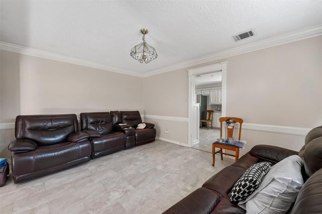 11302 Hylander Drive, Houston, TX 77070