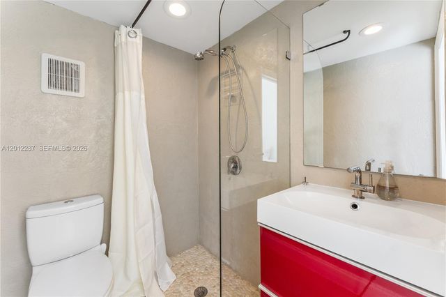 8763 SW 61st Pl, Pinecrest, FL 33156
