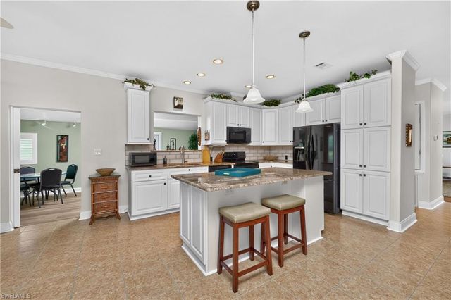 24819 Rio Villa Lakes CIR, Punta Gorda, FL 33950
