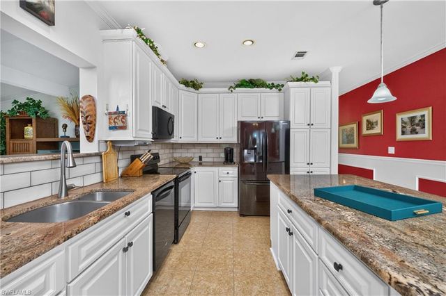 24819 Rio Villa Lakes CIR, Punta Gorda, FL 33950
