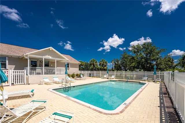 24819 Rio Villa Lakes CIR, Punta Gorda, FL 33950