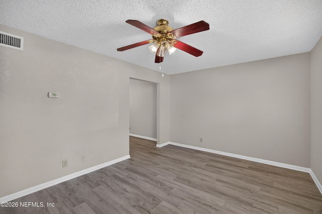 2658 TROLLIE Lane 1, Jacksonville, FL 32211