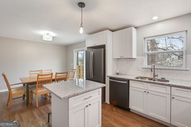 216 Scarsdale Drive, Riverdale, GA 30274