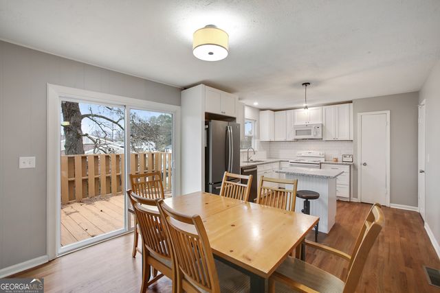 216 Scarsdale Drive, Riverdale, GA 30274