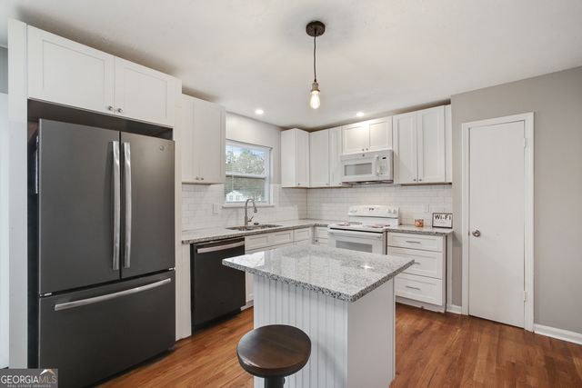 216 Scarsdale Drive, Riverdale, GA 30274