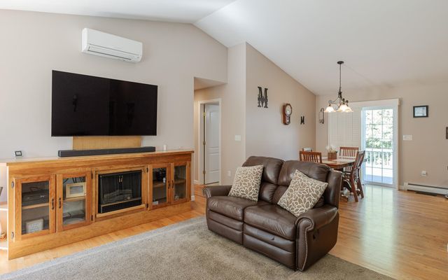 68 Katie Lane, Swanzey, NH 03446