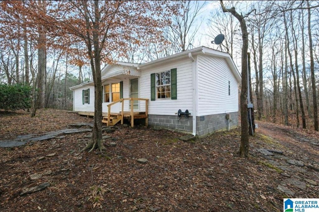 5190 MEMORY LANE, Mount Olive, AL 35117