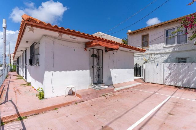 1101 SW 17th Ave 0, Miami, FL 33135