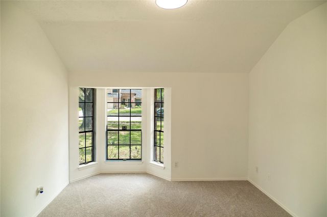 16342 Maple Downs Ln, Sugar Land, TX 77498