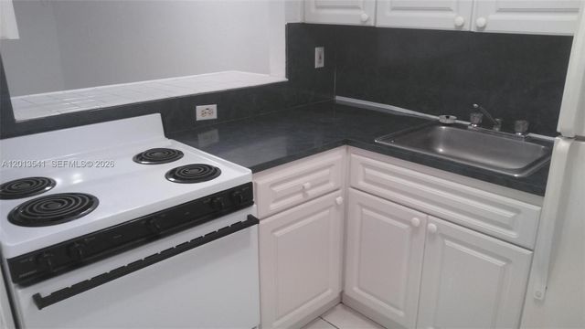 1441 Lincoln Road 414, Miami Beach, FL 33139