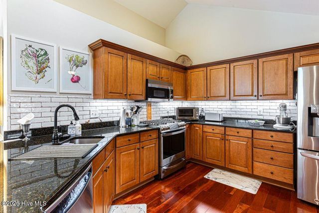 109 Essex Place, Southern Pines, NC 28387