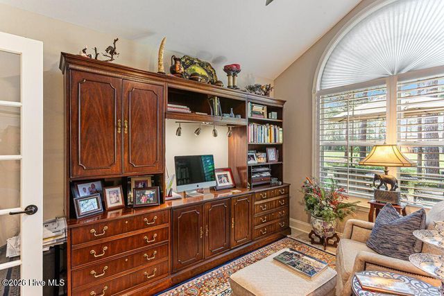109 Essex Place, Southern Pines, NC 28387