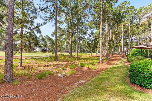 109 Essex Place, Southern Pines, NC 28387
