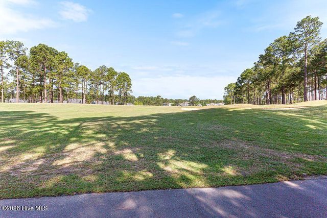 109 Essex Place, Southern Pines, NC 28387