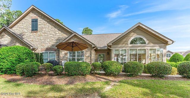 109 Essex Place, Southern Pines, NC 28387
