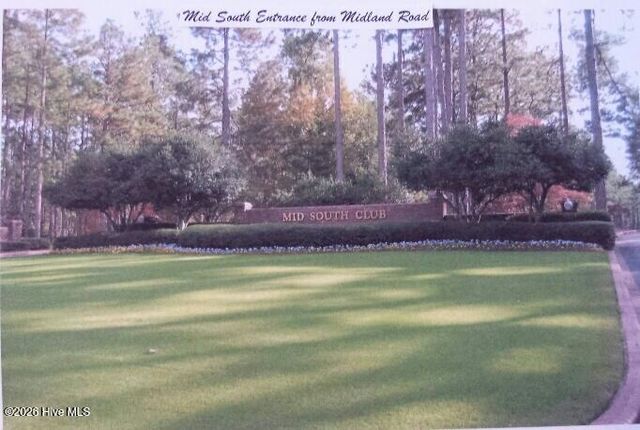 109 Essex Place, Southern Pines, NC 28387