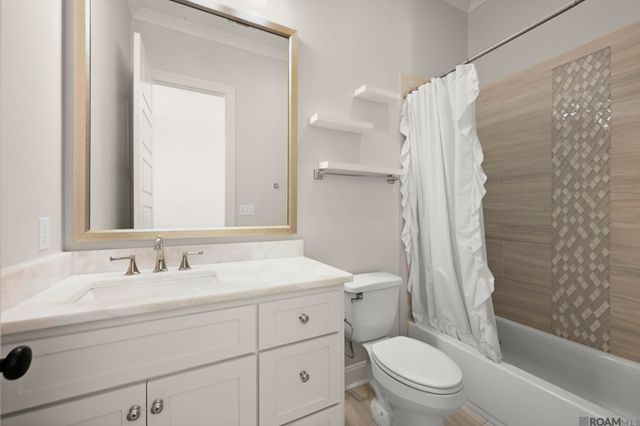 4853 Inniswold Oaks Dr, Baton Rouge, LA 70809