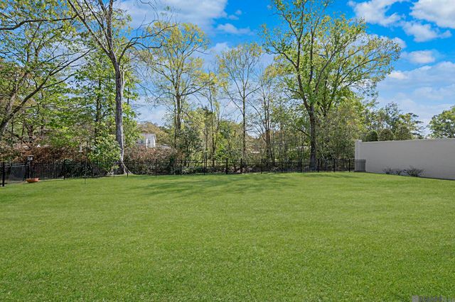 4853 Inniswold Oaks Dr, Baton Rouge, LA 70809