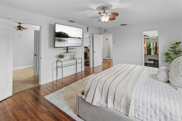 1424 AGUACATE COURT, Orlando, FL 32837