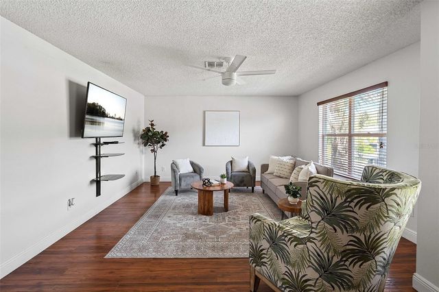 1424 AGUACATE COURT, Orlando, FL 32837
