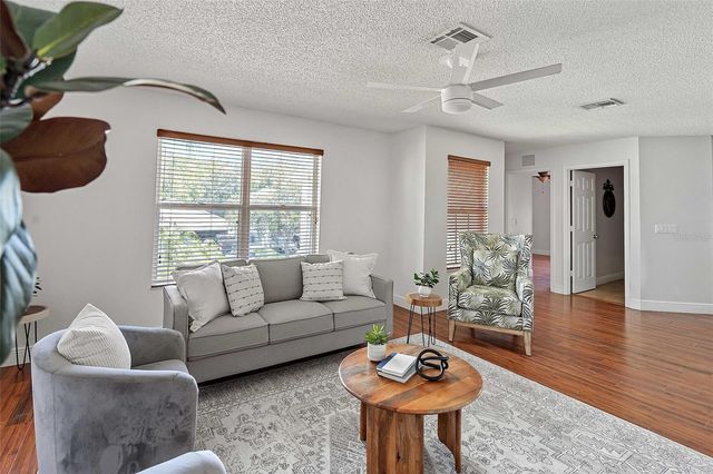 1424 AGUACATE COURT, Orlando, FL 32837