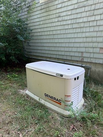 35 Scarlet Dr, Plymouth, MA 02360