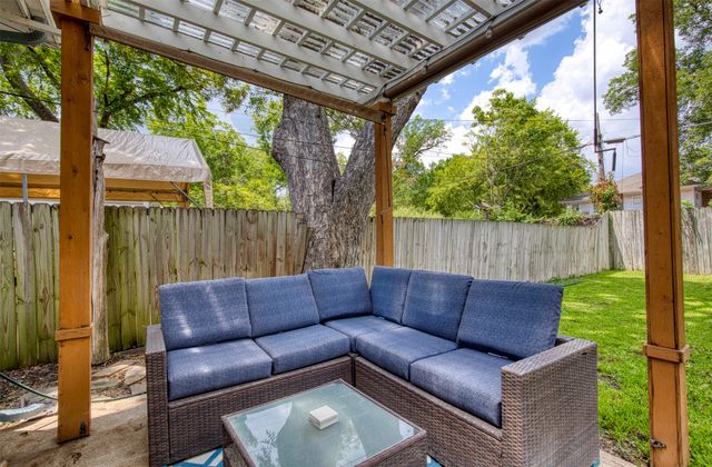 5425 Victor Street, Dallas, TX 75214