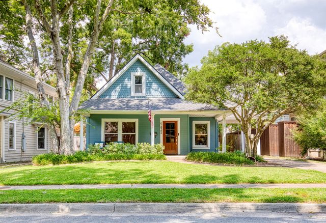 5425 Victor Street, Dallas, TX 75214
