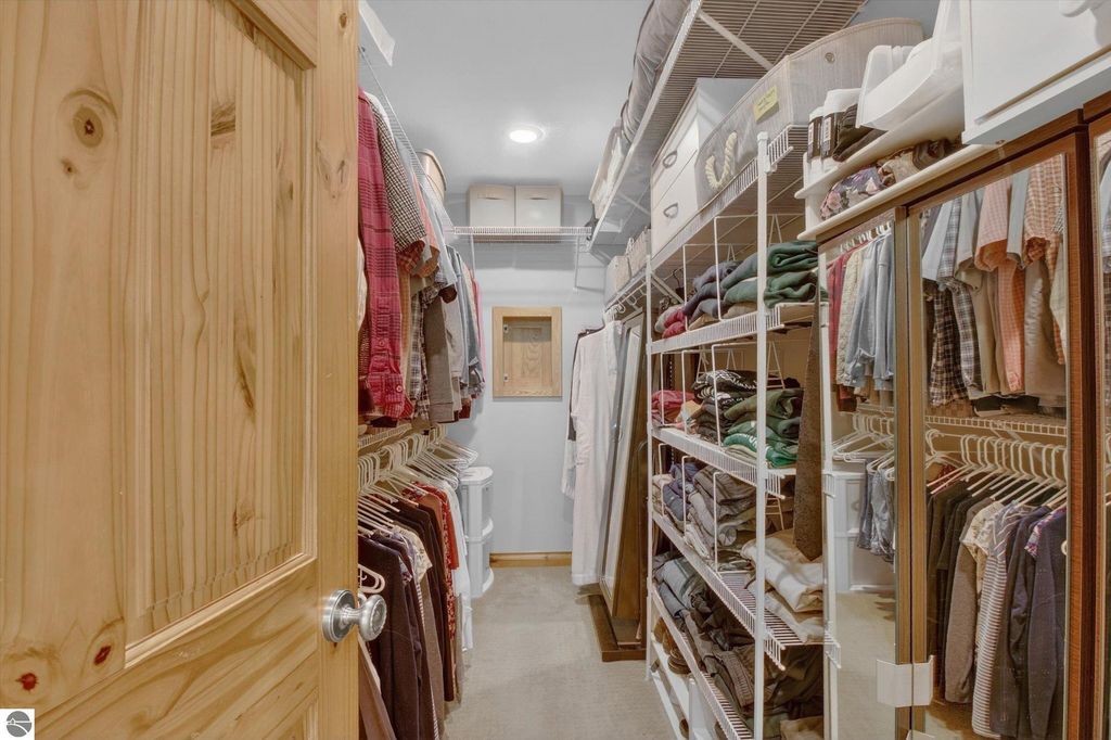 Image 20 of property listing at 104 N Andrea Lane, St Louis, MI 48880