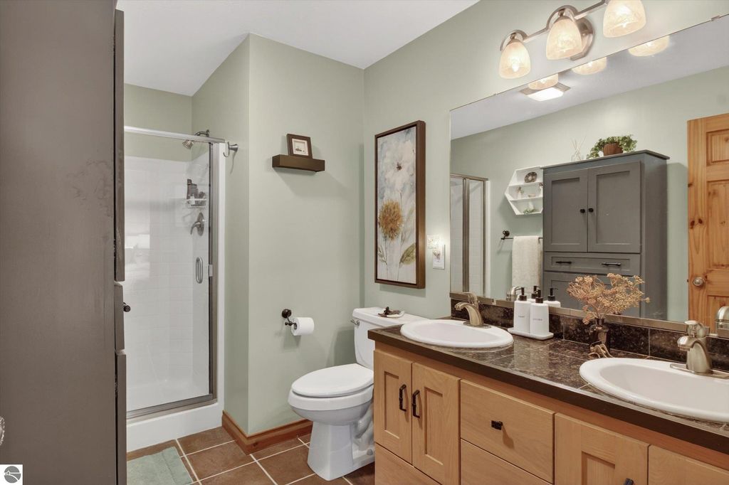 Image 21 of property listing at 104 N Andrea Lane, St Louis, MI 48880