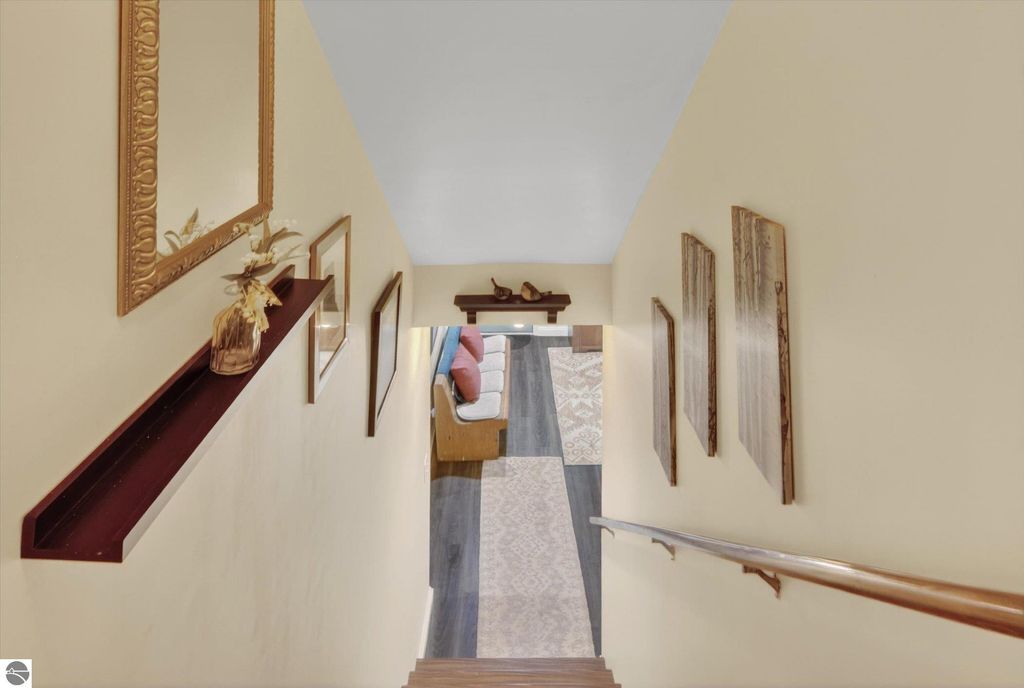 Image 34 of property listing at 104 N Andrea Lane, St Louis, MI 48880