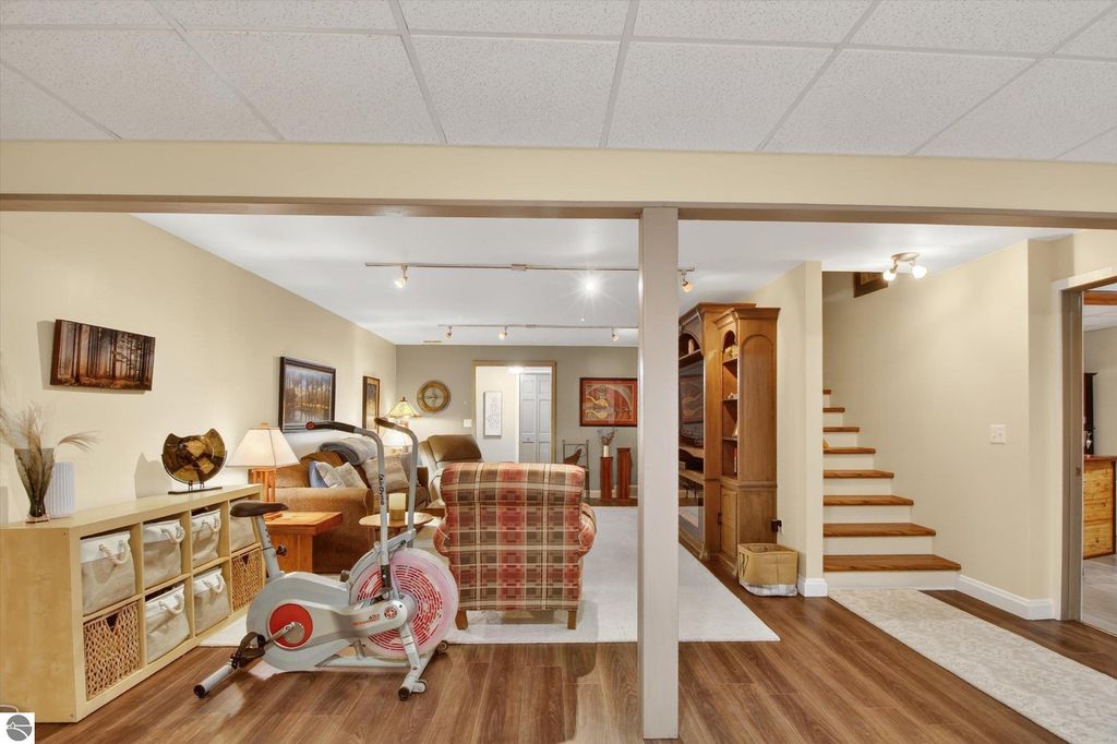 Image 36 of property listing at 104 N Andrea Lane, St Louis, MI 48880