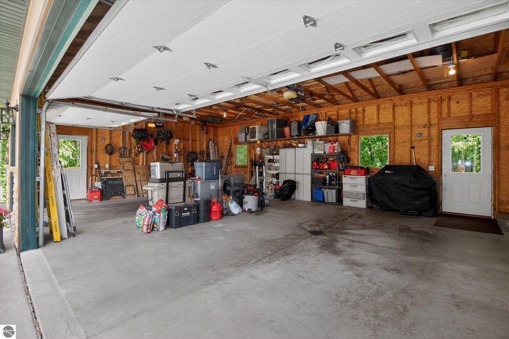 Image 48 of property listing at 104 N Andrea Lane, St Louis, MI 48880