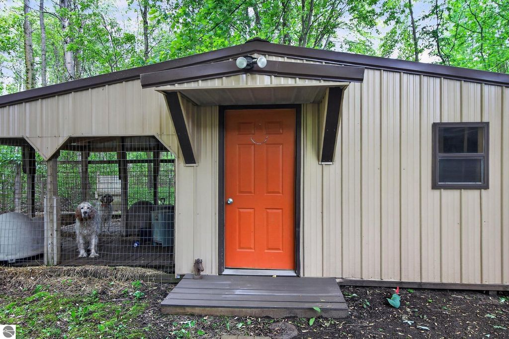 Image 60 of property listing at 104 N Andrea Lane, St Louis, MI 48880