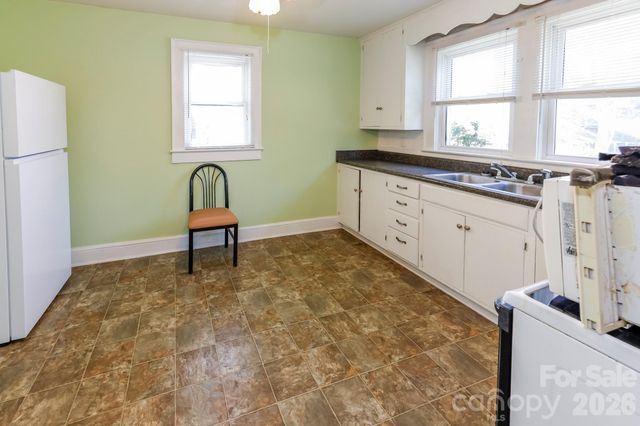 114 S Mitchell Street, Rutherfordton, NC 28139