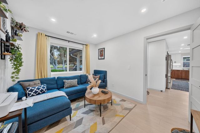 5281 Forest Creek Court, San Jose, CA 95129