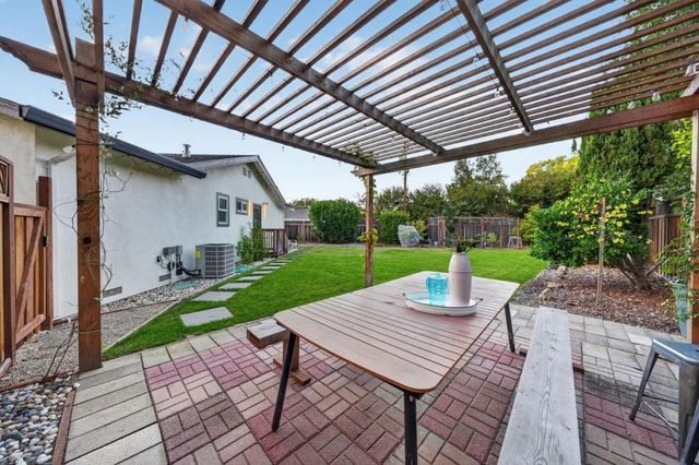 5281 Forest Creek Court, San Jose, CA 95129