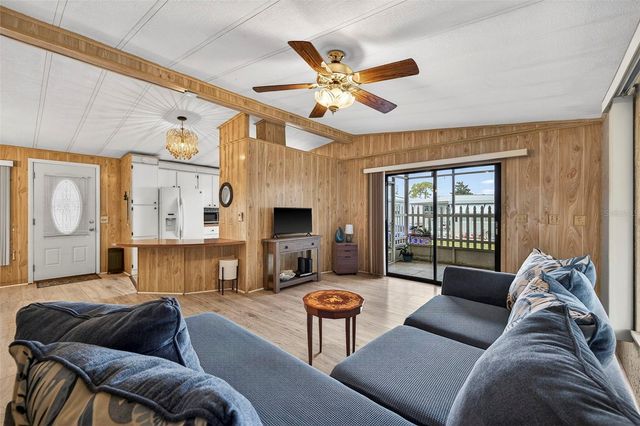 7880 54TH AVENUE N 38, St Petersburg, FL 33709