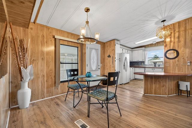 7880 54TH AVENUE N 38, St Petersburg, FL 33709