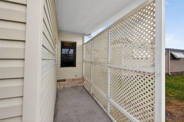 7880 54TH AVENUE N 38, St Petersburg, FL 33709