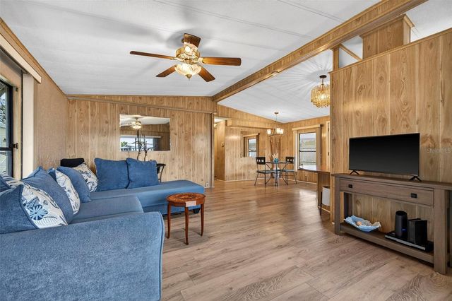 7880 54TH AVENUE N 38, St Petersburg, FL 33709