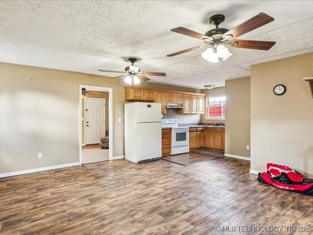 751 Christmas Lane, Claremore, OK 74017