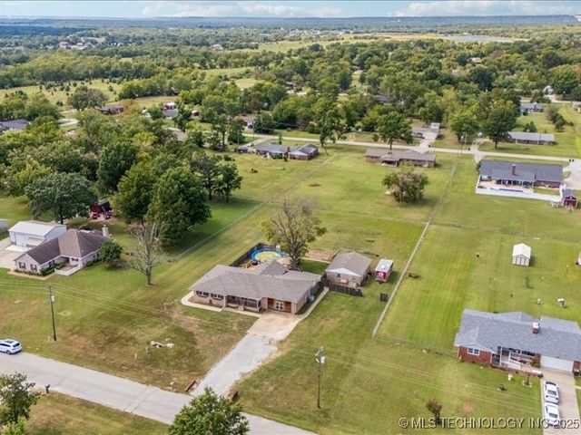 751 Christmas Lane, Claremore, OK 74017