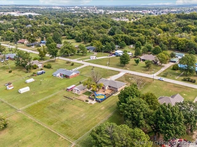 751 Christmas Lane, Claremore, OK 74017